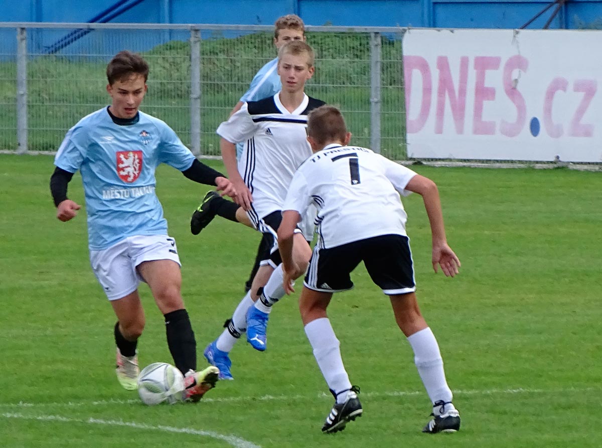 Adam Pelán měl v Přešticích fazónu jako hrom, z deseti tachovských branek vstřelil celou polovinu. Image